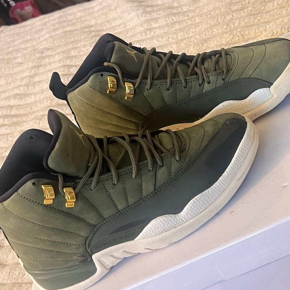 Women’s Green Suade Jordan CP3 Class 2003